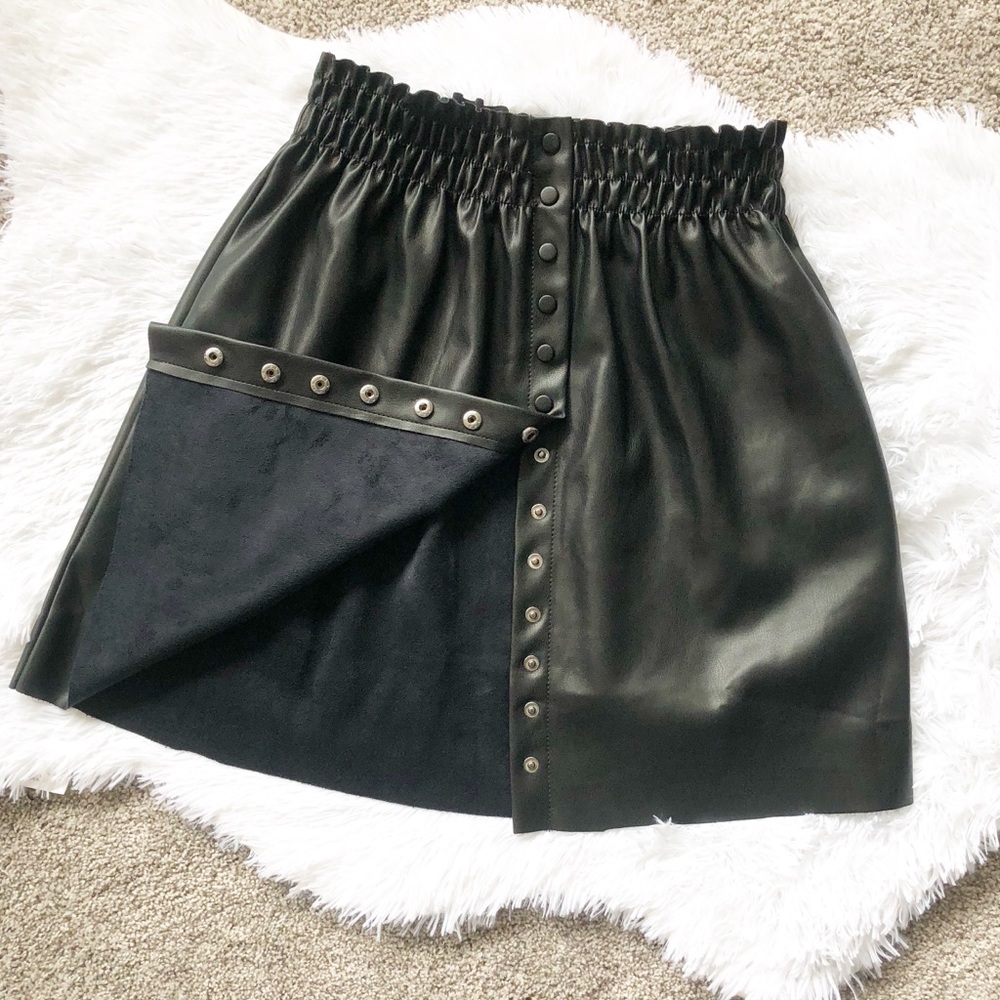 ZARA Knit Faux Leather Mini Skirt Size Large